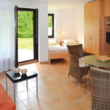 Near Constance And Alps, Cleaning Included شقة *